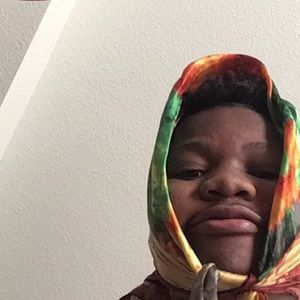 Meet your Posher, Oesya